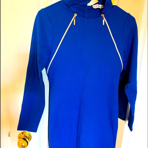 Dress - Picture 1 of 2